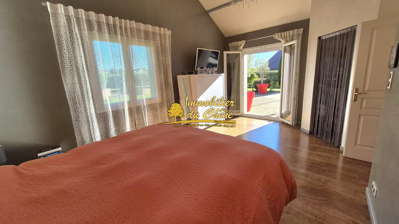 Maison - 180 m² - 7 pièces