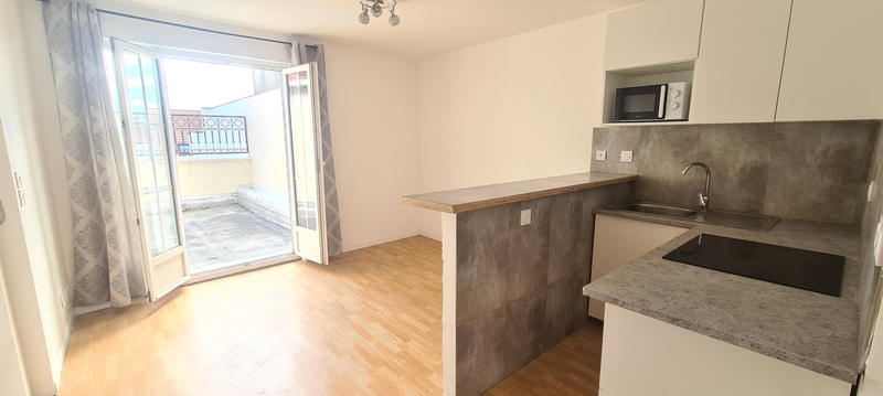 Immeuble - 215 m² - 11 pièces