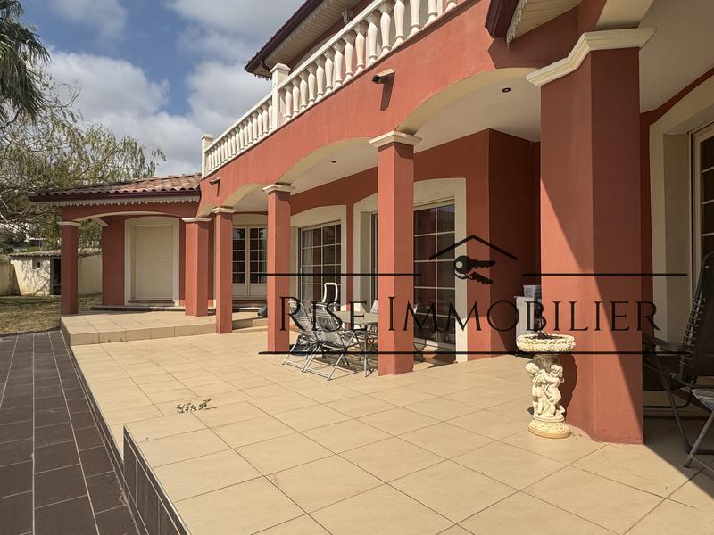 Villa - 163 m² - 5 pièces