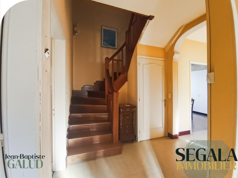 Maison - 136 m² - 6 pièces