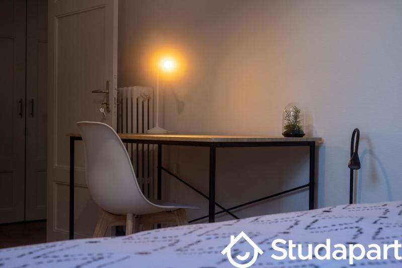 Chambre - 10 m² - 1 pièce