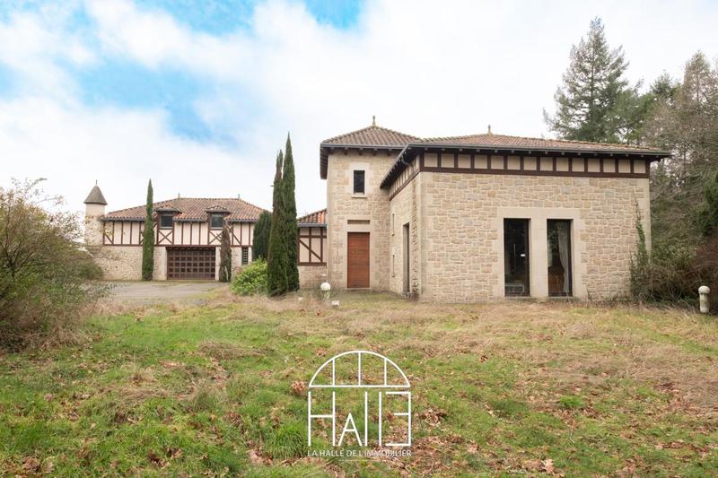 Mas - 445 m² - 10 pièces