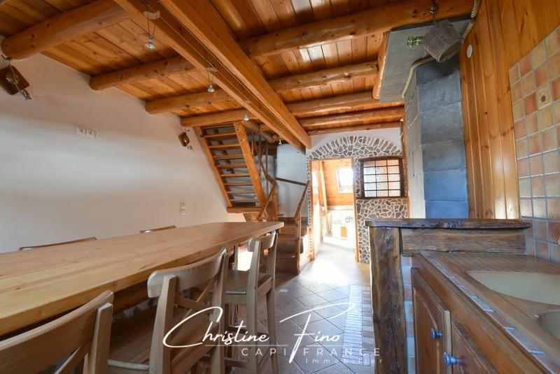 Appartement - 98 m² - 5 pièces