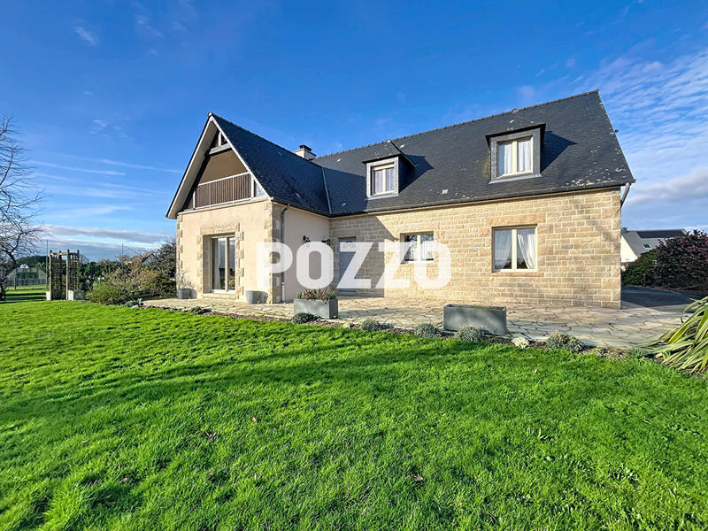 Maison - 195 m² - 7 pièces