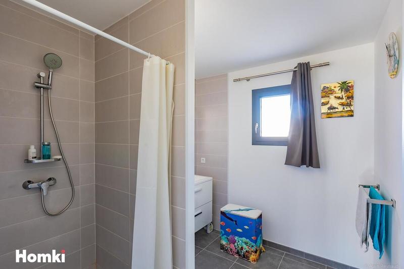 Villa - 100 m² - 4 pièces