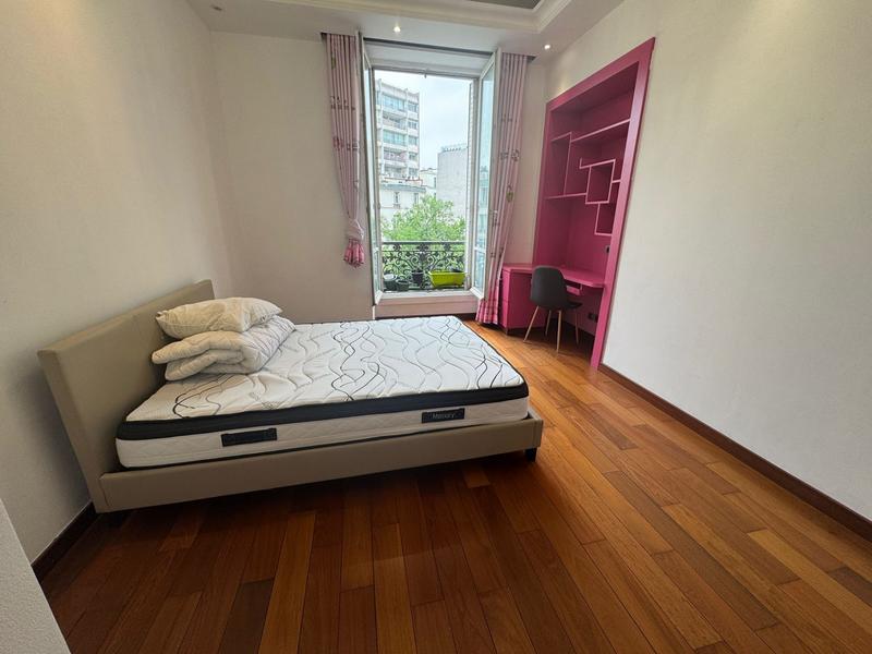 Appartement - 102 m² - 4 pièces