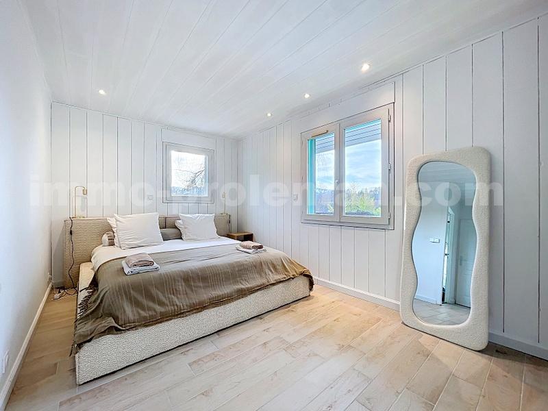 Maison - 184 m² - 7 pièces