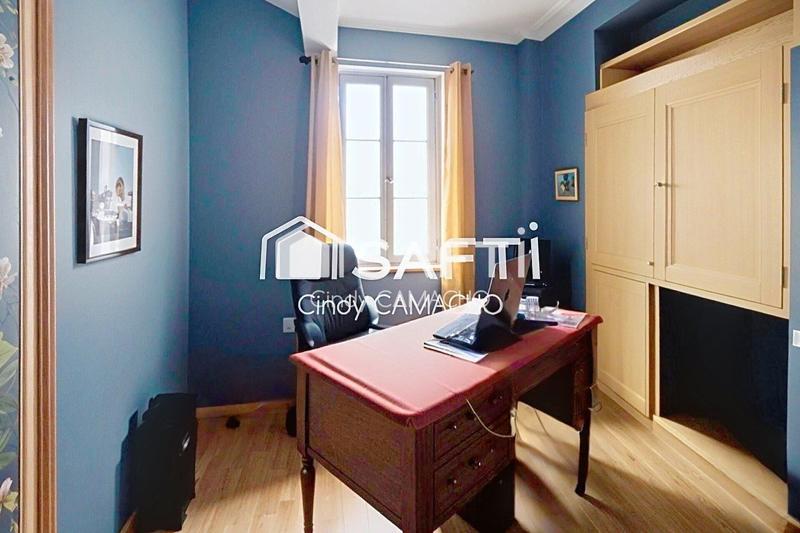 Maison de maîtres - 279 m² - 9 pièces