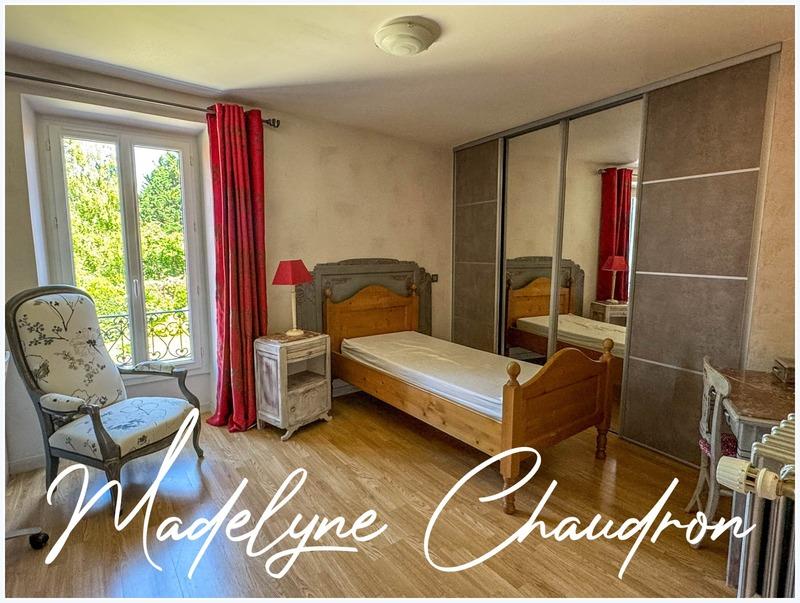 Maison - 170 m² - 7 pièces