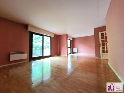 Appartement - 84 m² - 4 pièces