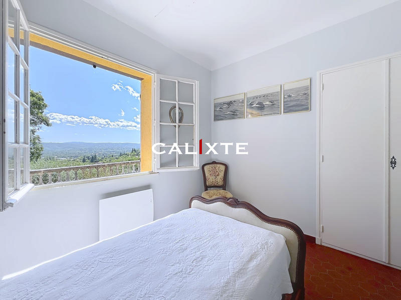 Villa - 270 m² - 8 pièces