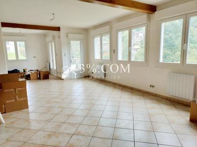 Villa - 198 m² - 9 pièces