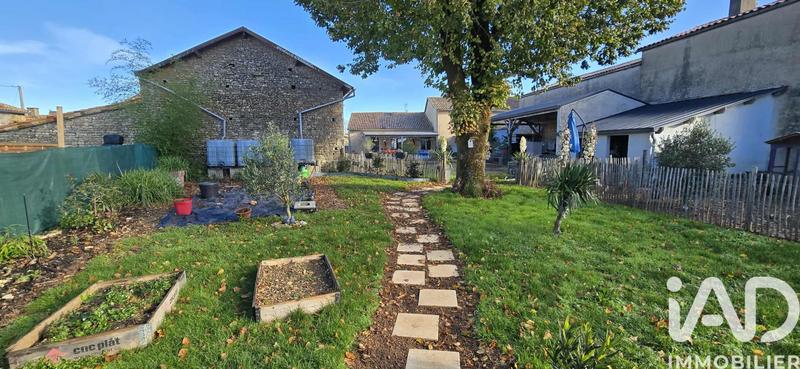 Maison de village - 240 m² - 7 pièces