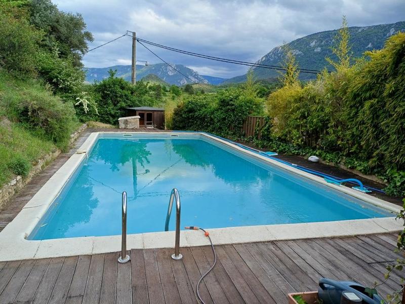 Villa - 200 m² - 8 pièces