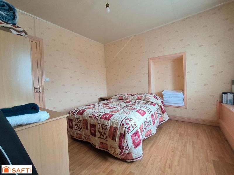 Maison - 264 m² - 19 pièces