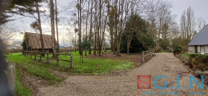 Maison - 220 m² - 9 pièces