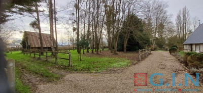 Maison - 220 m² - 9 pièces