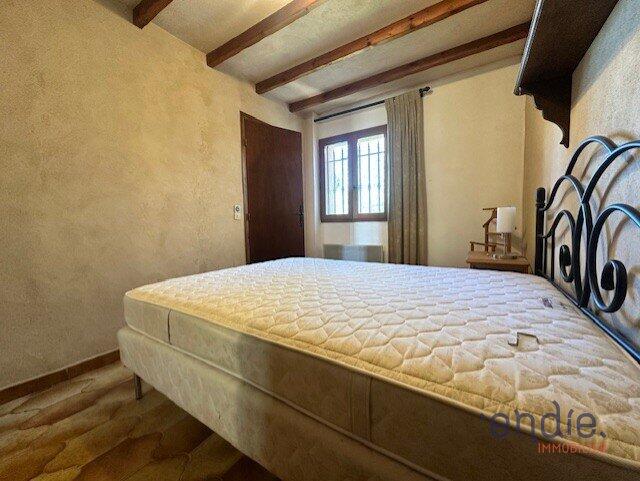 Maison - 185 m² - 8 pièces