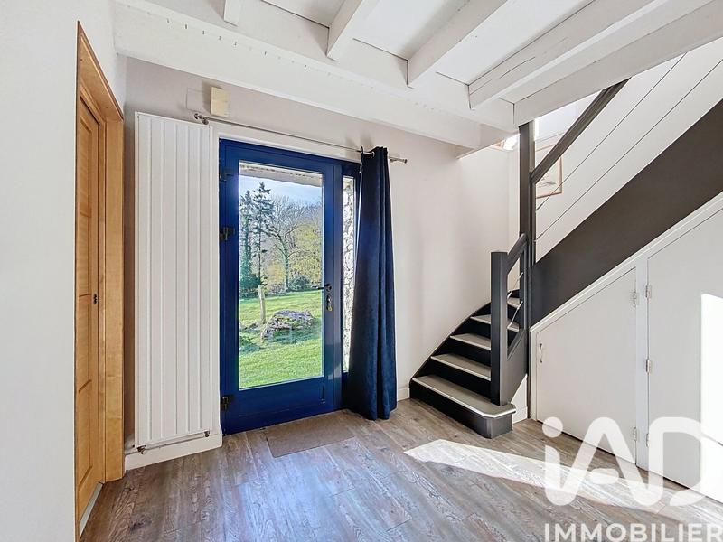 Maison - 240 m² - 9 pièces
