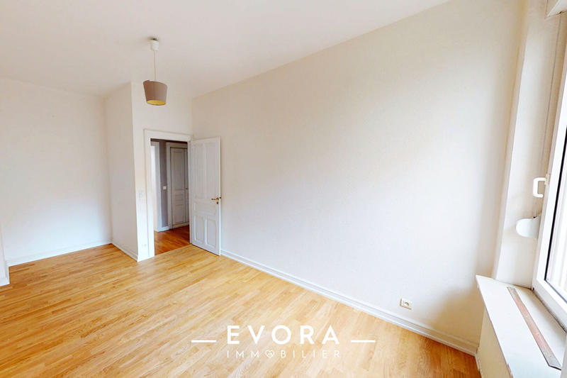 Appartement - 97 m² - 4 pièces