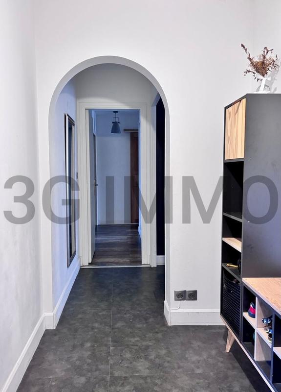 Appartement - 94 m² - 4 pièces