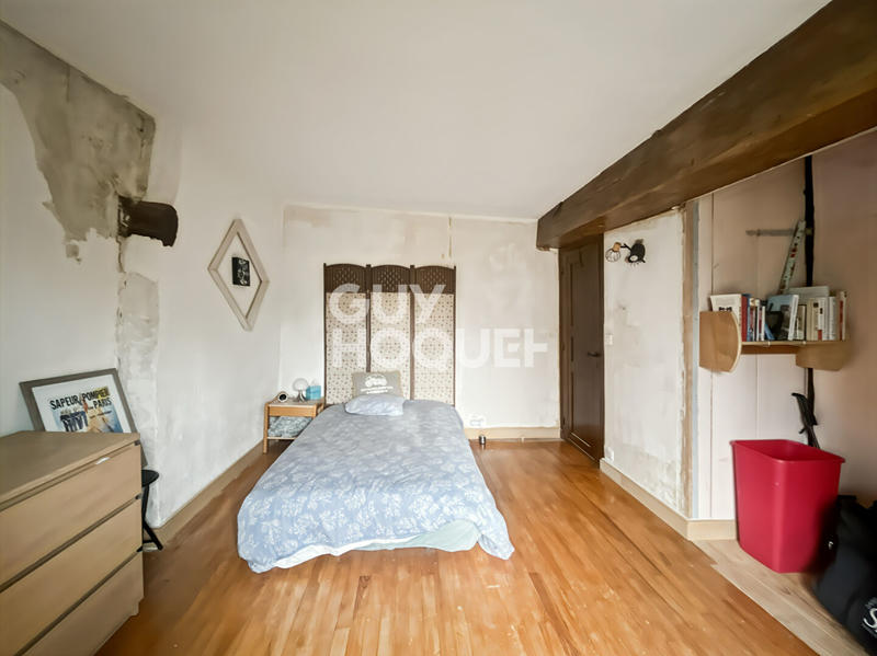 Maison - 201 m² - 7 pièces