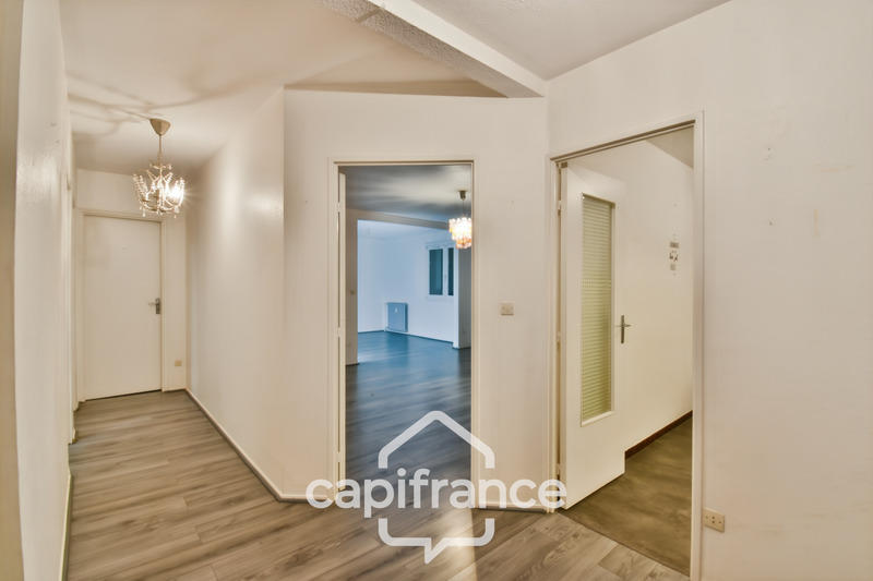 Appartement - 84 m² - 4 pièces