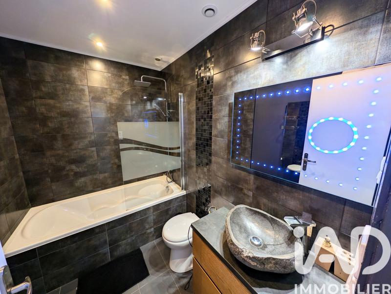 Appartement - 79 m² - 3 pièces