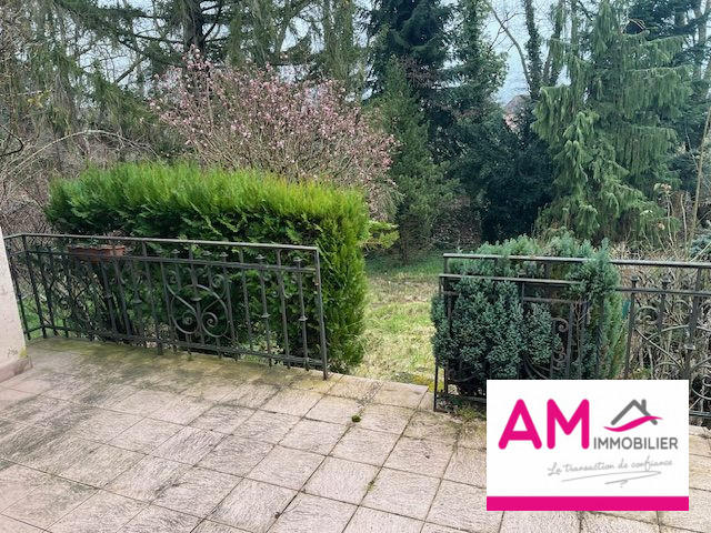 Maison - 128 m² - 7 pièces