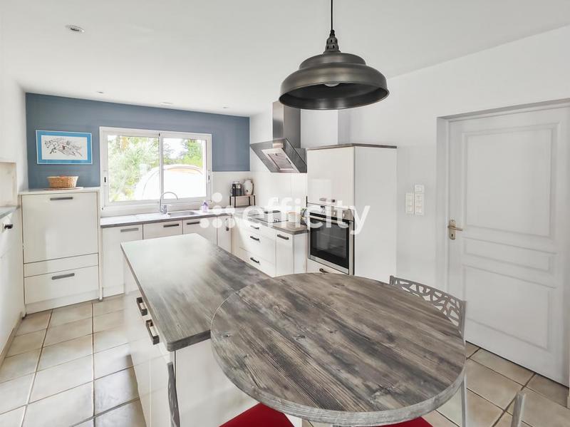 Maison - 110 m² - 4 pièces