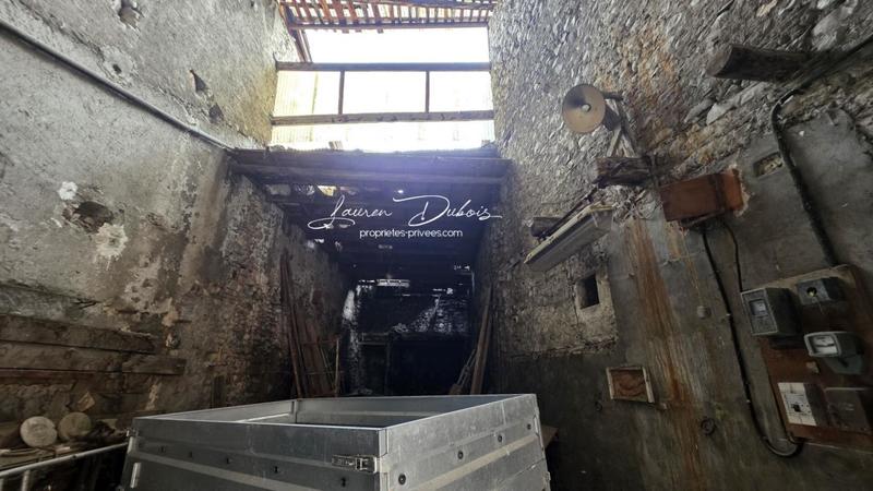 Maison de village - 90 m² - 1 pièce