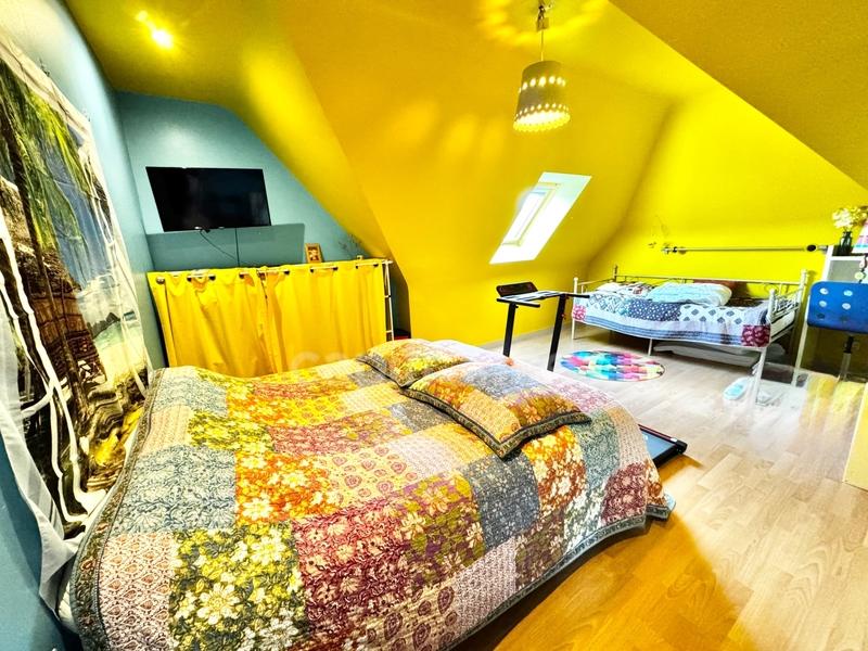 Maison - 197 m² - 8 pièces