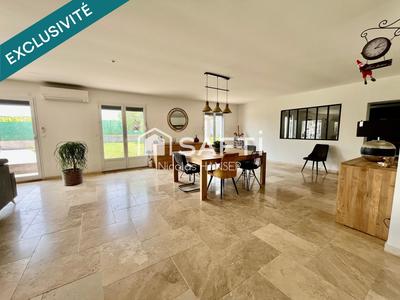 Villa - 276 m² - 9 pièces