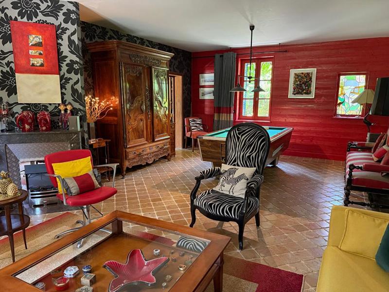 Demeure - 278 m² - 8 pièces