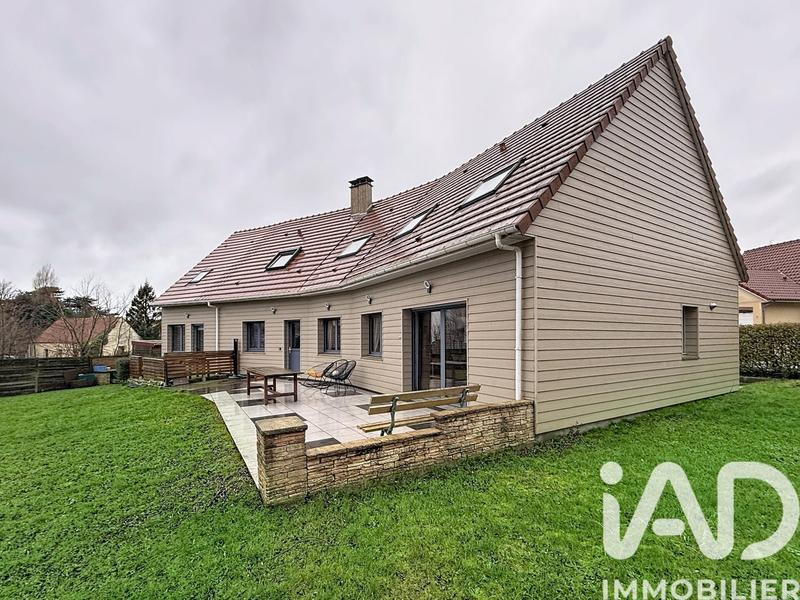 Maison - 200 m² - 7 pièces