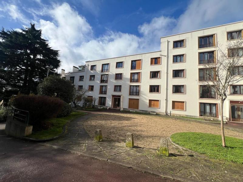 Appartement - 77 m² - 3 pièces