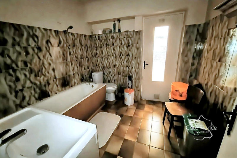 Maison de village - 96 m² - 2 pièces