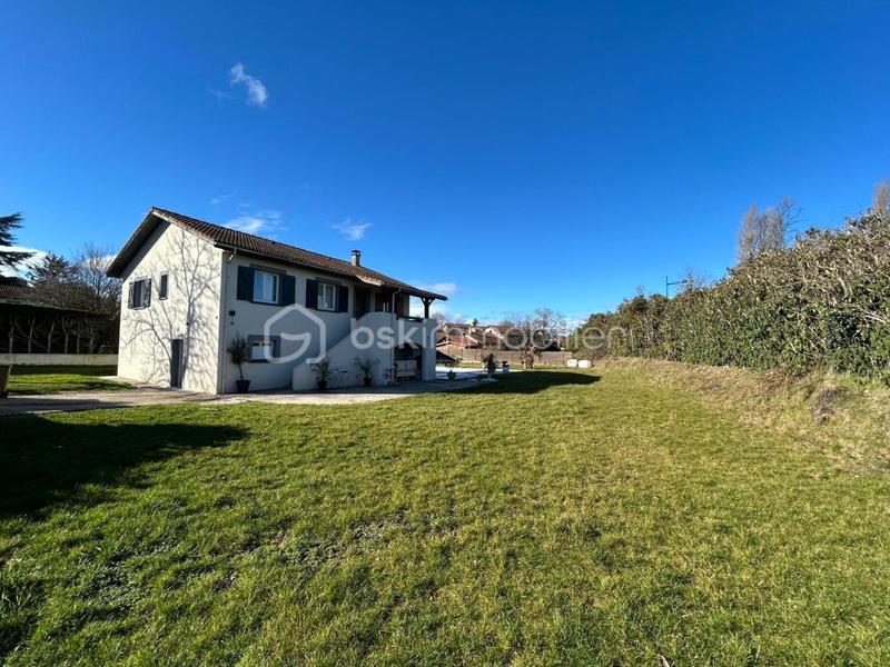 Maison traditionnelle - 173 m² - 5 pièces