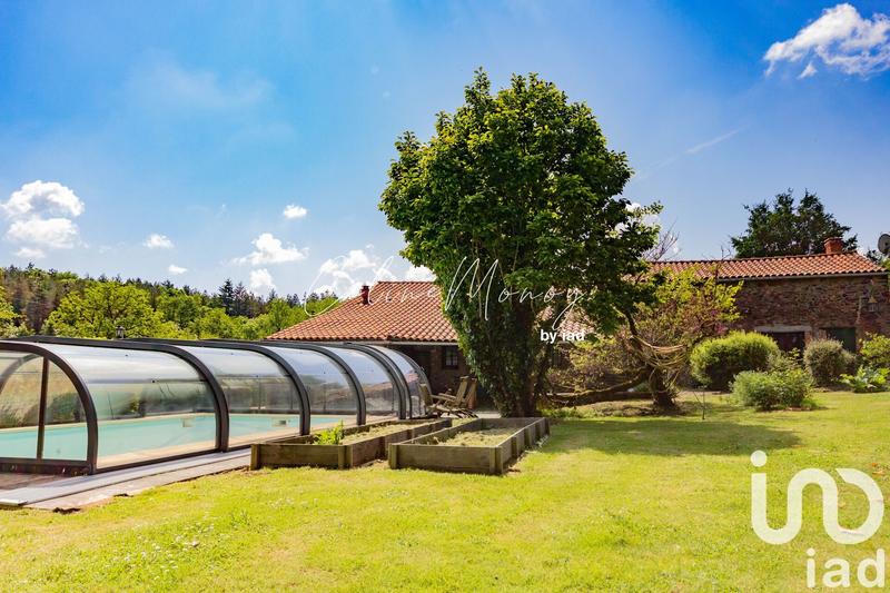 Maison - 190 m² - 5 pièces