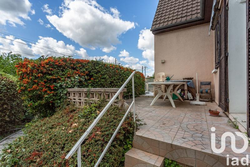 Maison - 121 m² - 6 pièces