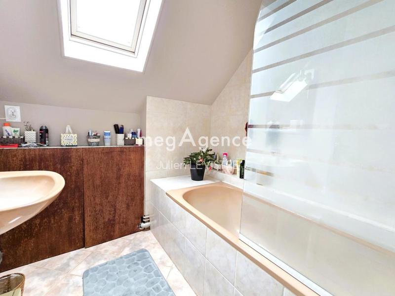 Maison - 108 m² - 4 pièces