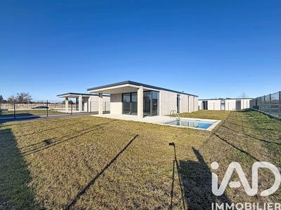 Maison - 104 m² - 5 pièces