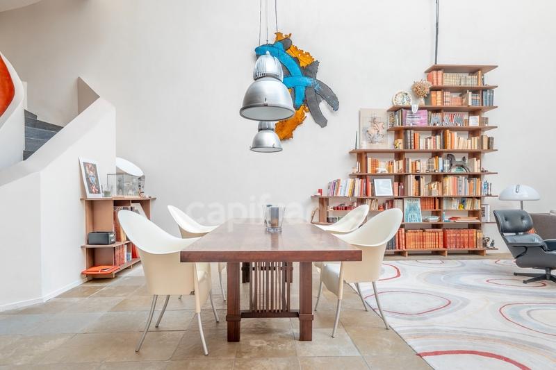 Maison - 262 m² - 8 pièces