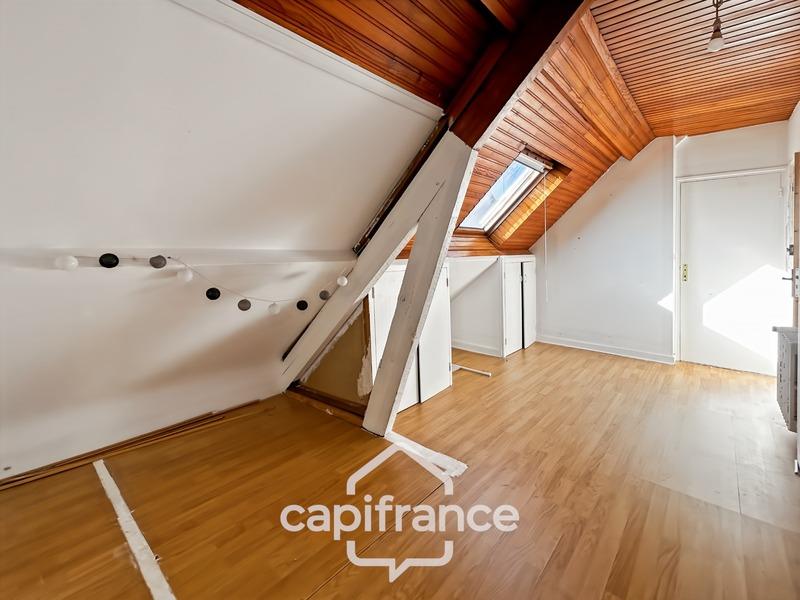 Maison - 137 m² - 8 pièces