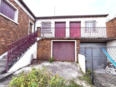 Maison - 85 m² - 5 pièces