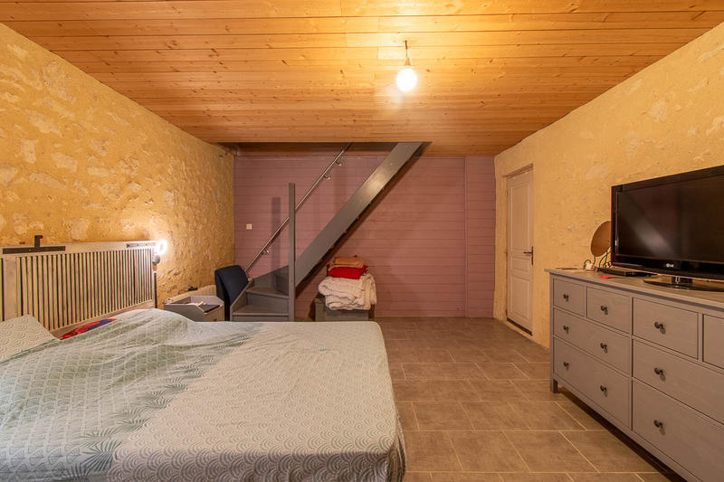 Maison - 160 m² - 7 pièces