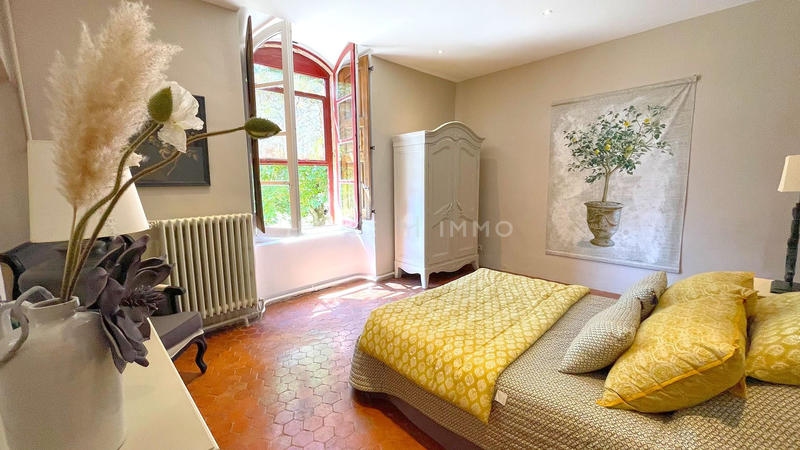 Bastide - 600 m² - 20 pièces