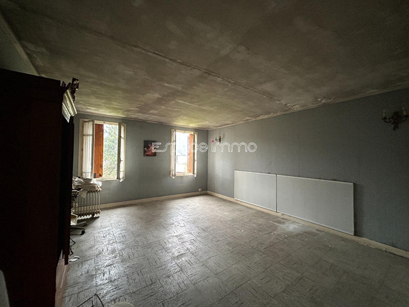 Maison - 177 m² - 7 pièces