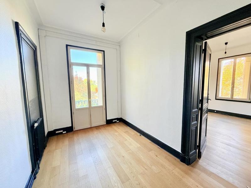 Bureau - 500 m² - 16 pièces