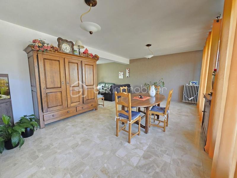 Pavillon - 182 m² - 6 pièces